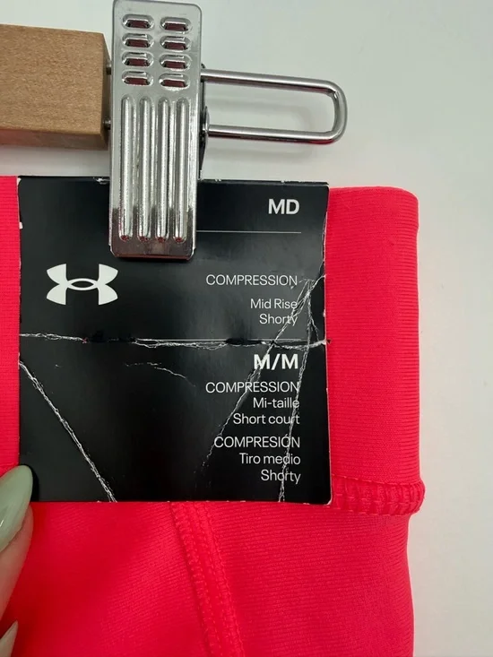 UNDER ARMOUR | Compression Mid Rise Shorty - Size Medium - Picture 4 of 9